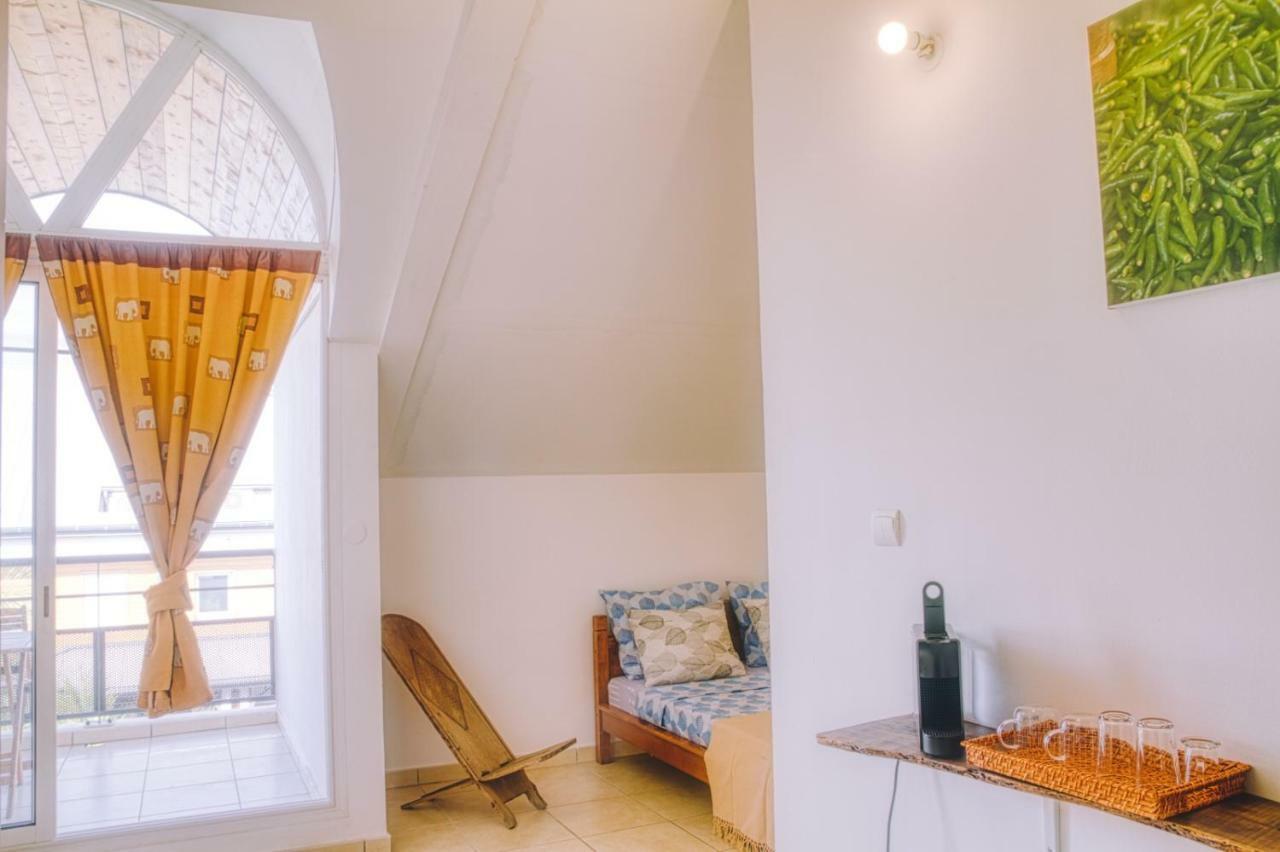 Bakkasab St Gilles Apartment Saint-Gilles Les Bains Exterior photo